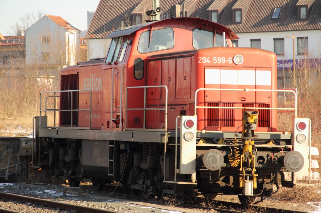 294 599-6 Railion abgestellt im Bahnhof Lichtenfels am 12.02.2012.