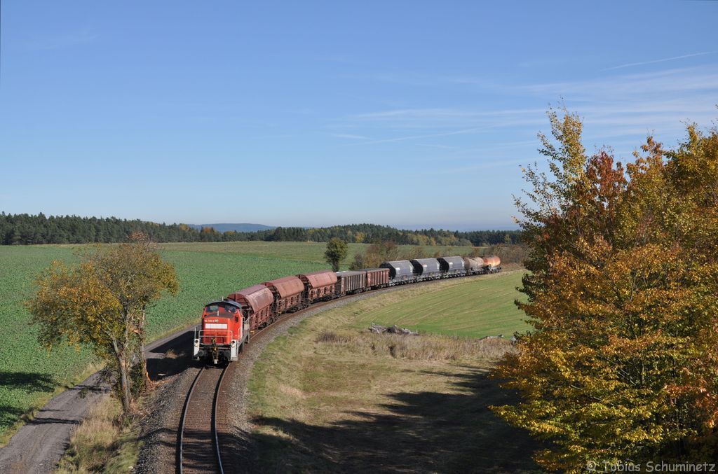 294 599 mit EK56937 am 19.10.2012 zwischen Hirschau und Gebenbach (Strecke Amberg - Schnaittenbach)