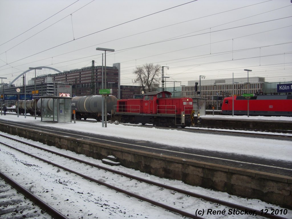 294 655-6 am 16.12.2010 in Kln Deutz