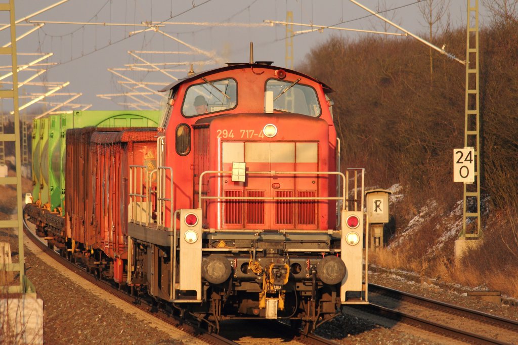 294 717-4 DB Schenker Rail bei Staffelstein am 10.02.2012.
