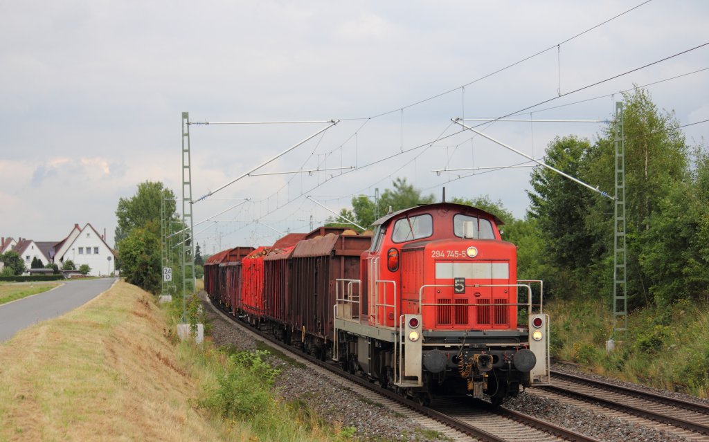 294 745-5 DB Schenker Rail bei Staffelstein am 06.08.2012.