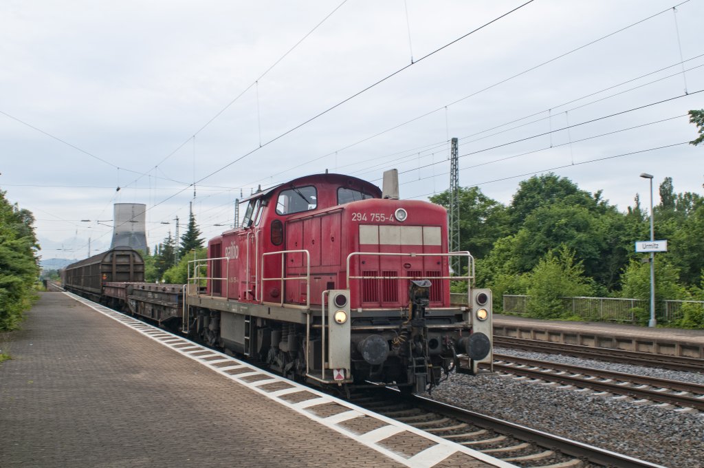 294 755 am 07.06.2012 im Bahnhof Urmitz