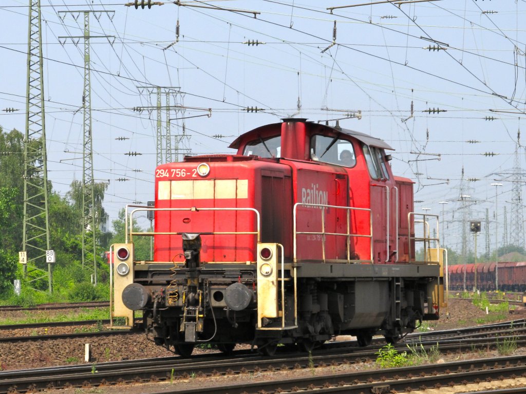 294 756-2 am 21.5.2011 durch Koblenz-L�tzel.