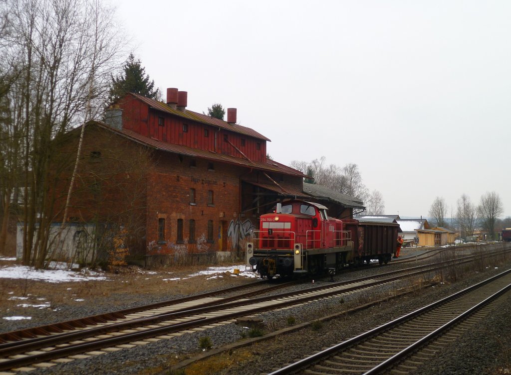 294 765-3 hat am 28.03.13 in Waldershof Rangiert.