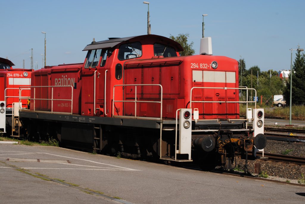 294 832-1 Abgestellt in Stolberg(Rheinland) am 20.8.10