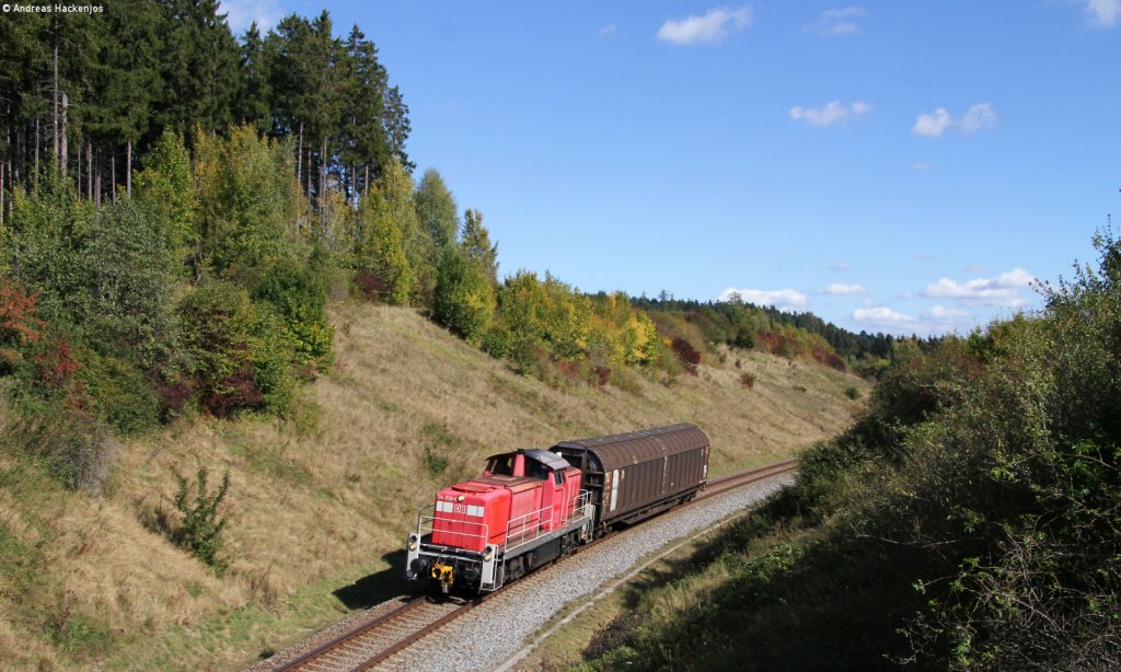 294 858-6 mit dem EK 55837 (Villingen(Schwarzw)-Neustadt(Schwarzw) bei D�ggingen 28.9.12
