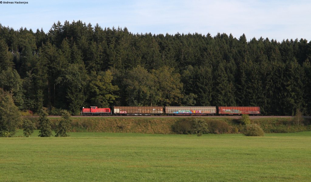 294 858-6 mit dem EK 55838 (Neustadt(Schwarzw)-Villingen(Schwarzw) bei Hausen vor Wald 5.10.12