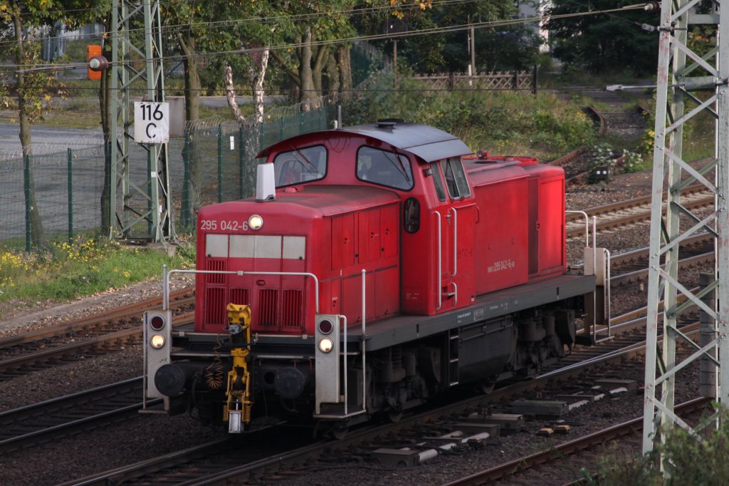 295 042-6 am 04.10.2010 in Bremen-Sebaldsbrck 17:09 Uhr