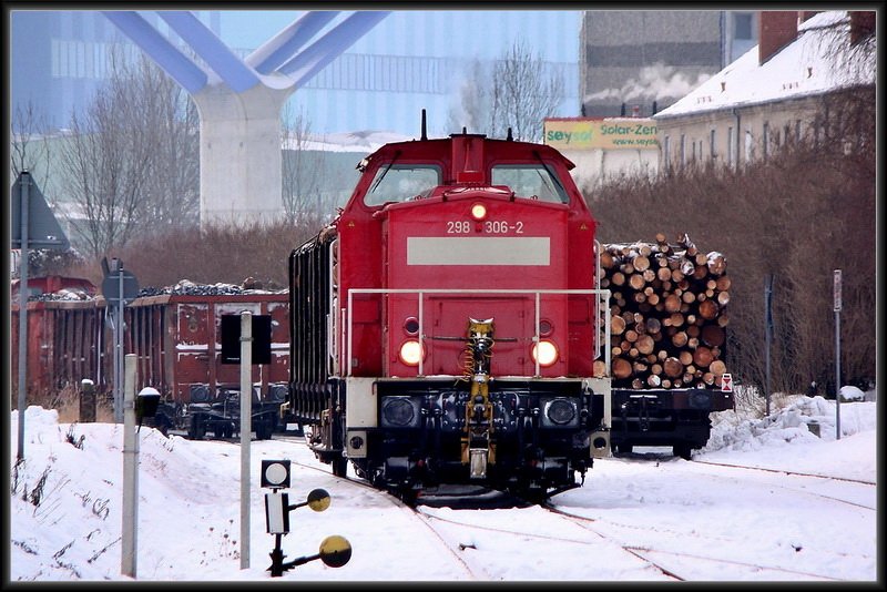 298 306-2 im  Anflug  auf den Nordhafen in Stralsund.  am 21.01.10 