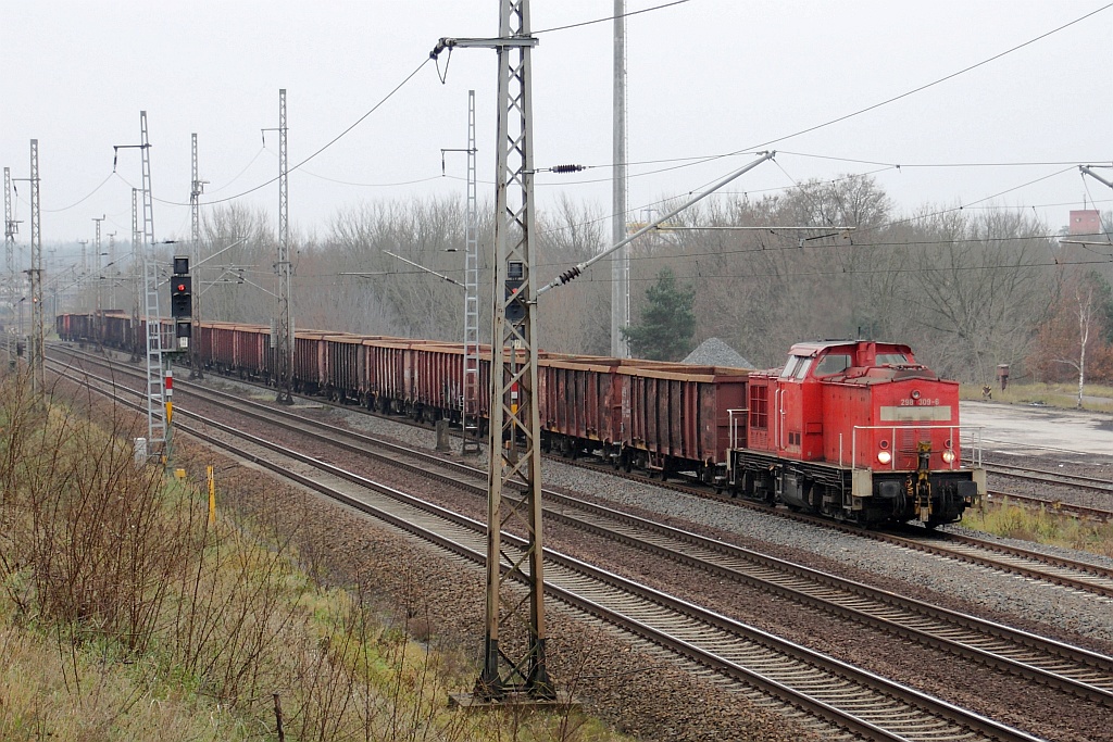 298 309 auf der Industriebahn unterwegs zu Theo Steil, Eberswalde 09.11.2010