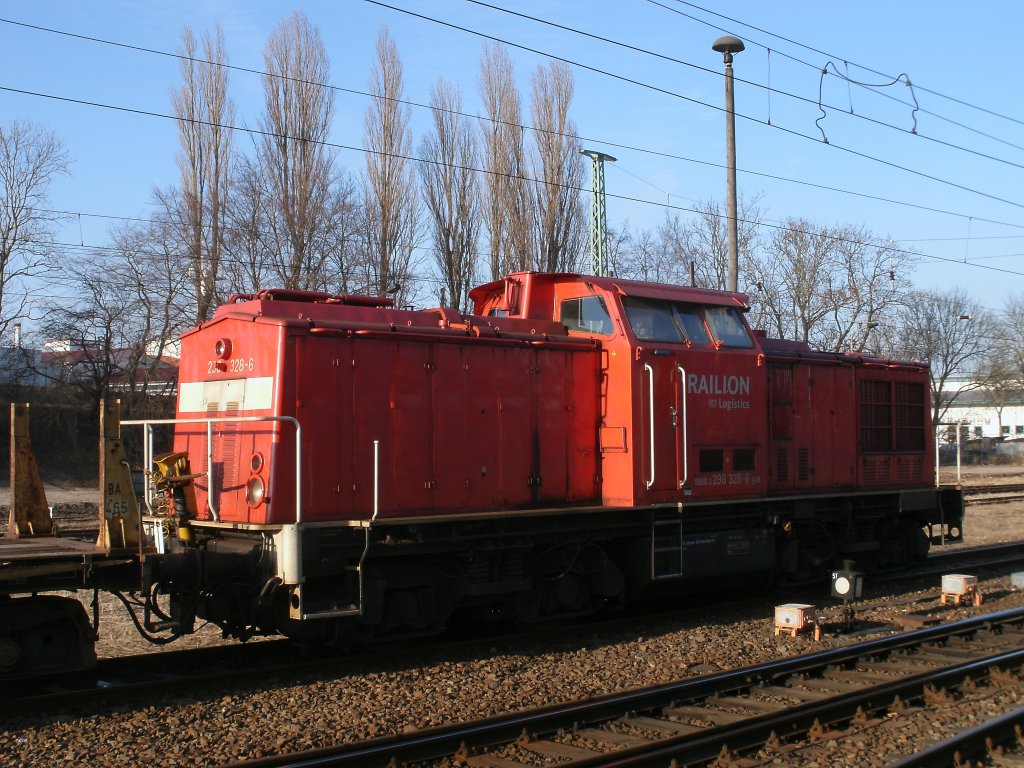 298 328 als Rangierlok am 24.Februar 2011 in Bergen/Rgen.