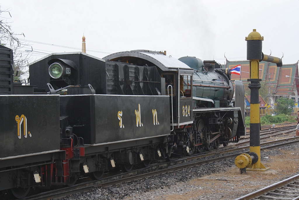 2'C1' 824 am 26.Mrz 2010 im Bf. Ayutthaya.