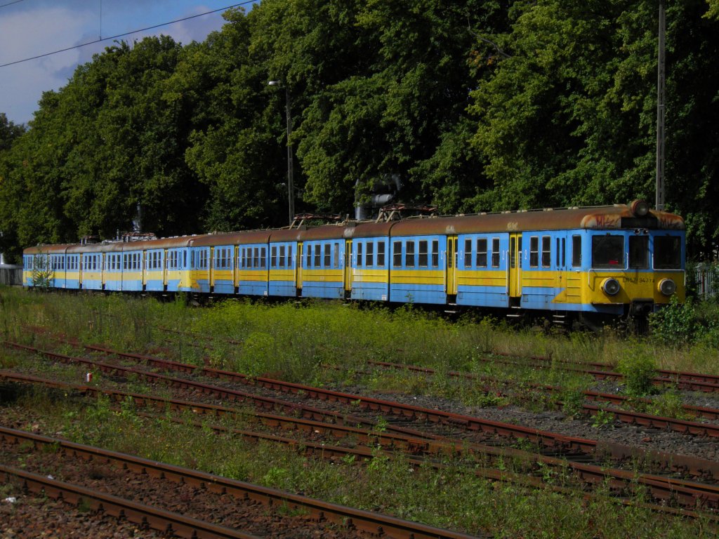 2x EN57 (943/???) Abgestelt in Kolberg (24.08.2011)