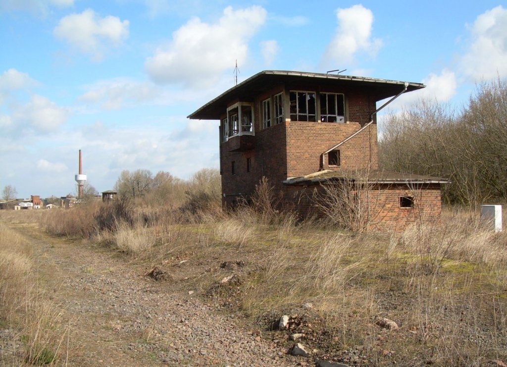3-2008 Gsten. Stellwerk am Sdende des Bahnhofs