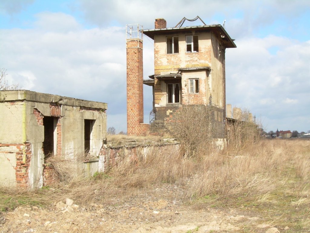 3-2008, Gsten, Stw im mittleren Bahnhofsteil. 