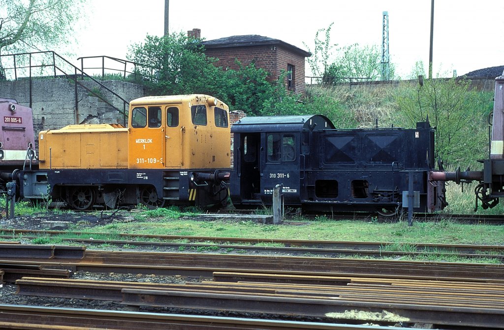   310 311 + 311 109  Wustermark  28.04.95