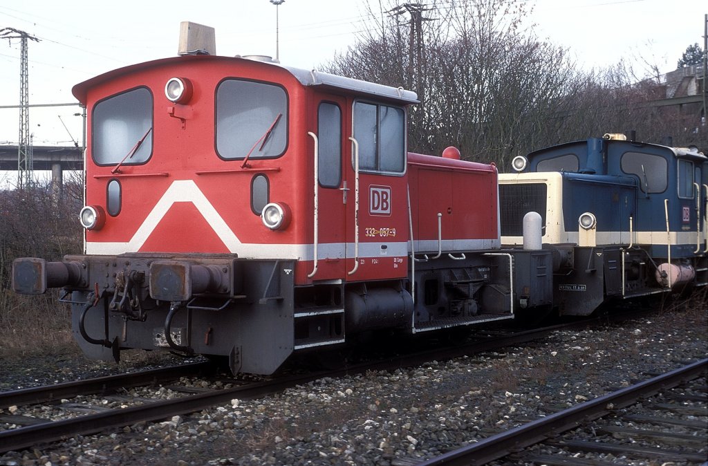   332 057 + 332 160  Ulm  05.01.99
