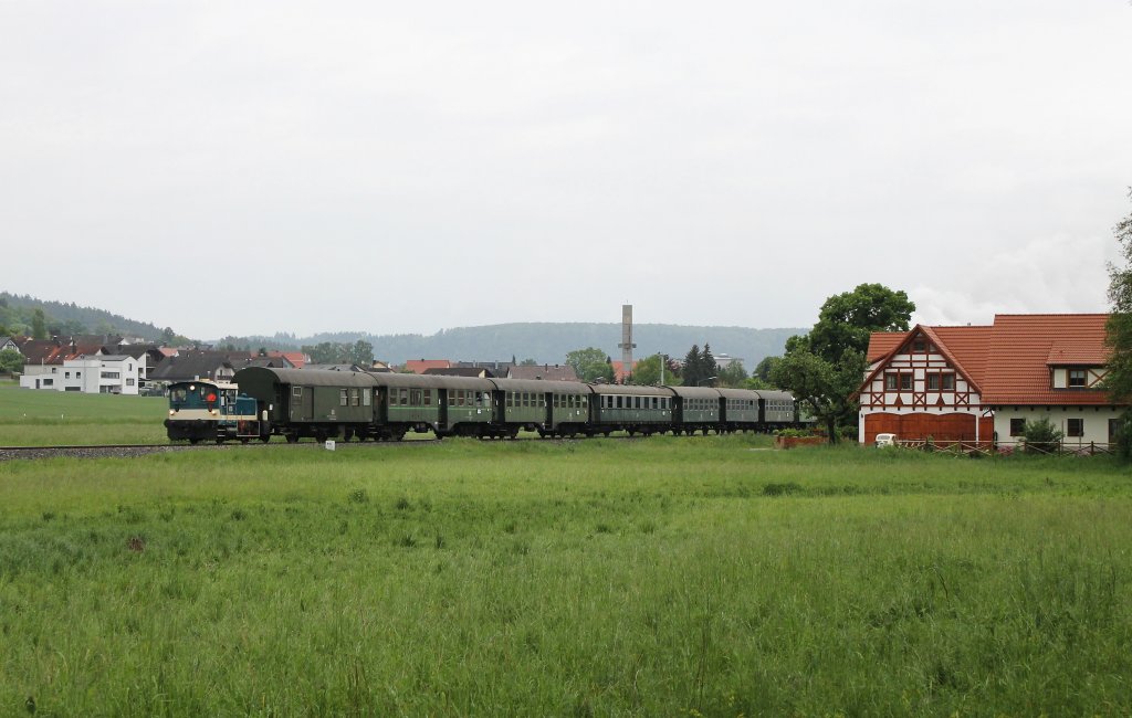 332 271 der FME am 2.6.13 in Sengenthal anlsslich  125 Jahre Sulztalbahn 