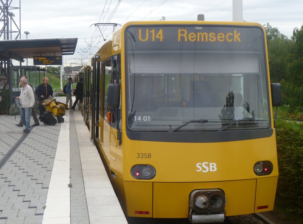 3357/3358 ist am Montag dem 05.09.2011 auf der U14 unterwegs hier steht er gerade am halt Mineralbder