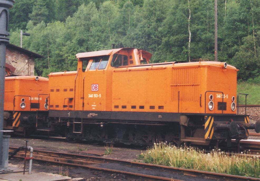346 513 steht am 02.06.1994 im ehem.Bw Annaberg-Buchholz Sd.
(Scann von Org.Foto)
