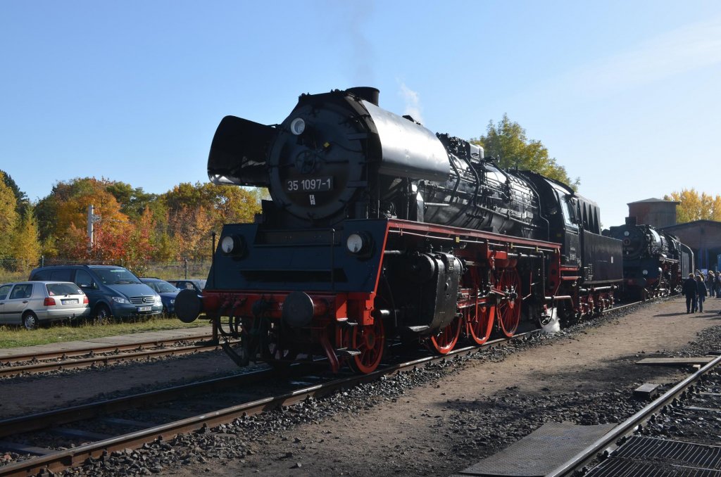 35 1097-1 in Leipzig Plagwitz zu den 10. Leipziger Eisenbahntag im Museums BW Plagwitz 20.10.2012 