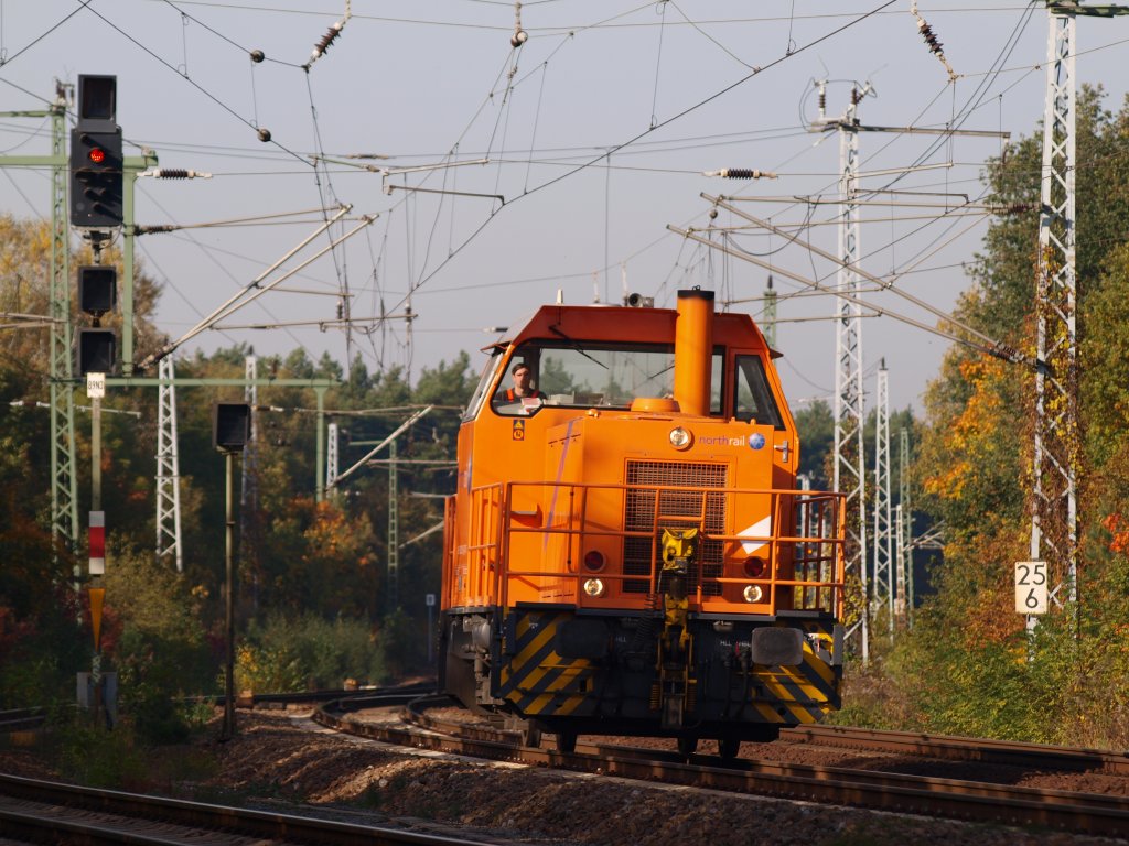 352 105-1 (9880 3352 105-1D-NTS) von northrail am 20.10.2012 in Berlin-Eichgestell! 