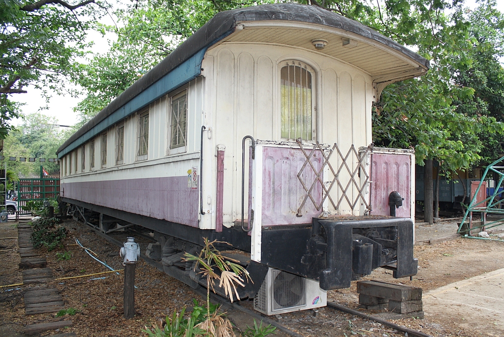 บชส. 10 (บชส. =BTC./Bogie Third Class Carriage) am 16.M�rz 2011 im Railway Police Museum.
