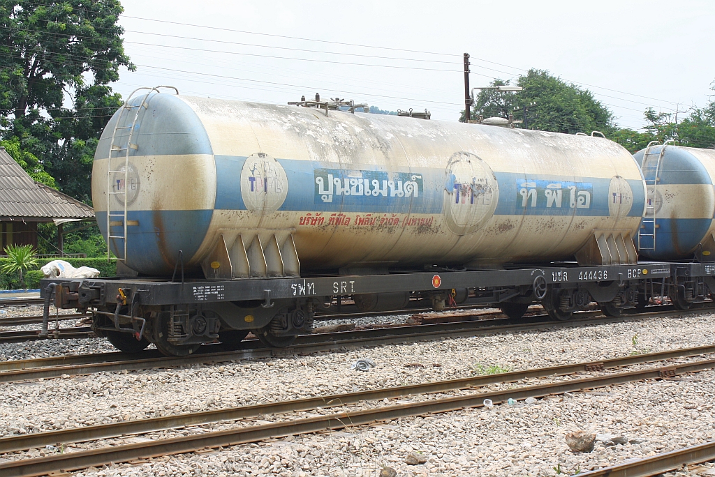 บ.ซ.ล.444436 (บ.ซ.ล. =B.C.P./Bogie Cement Pressure Discharge Wagon) am 23.August 2010 in der Hin Lap Station.