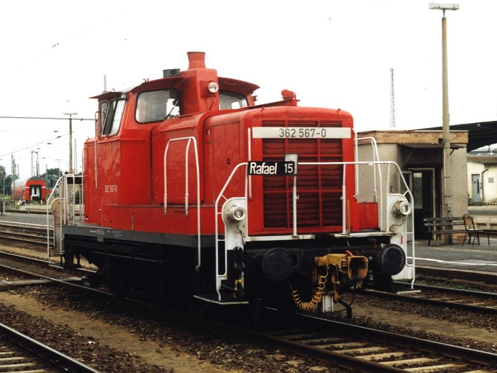 362 567-0 auf Bahnhof Cottbus am 20-7-2005. Bild und scan: Date Jan de Vries.
