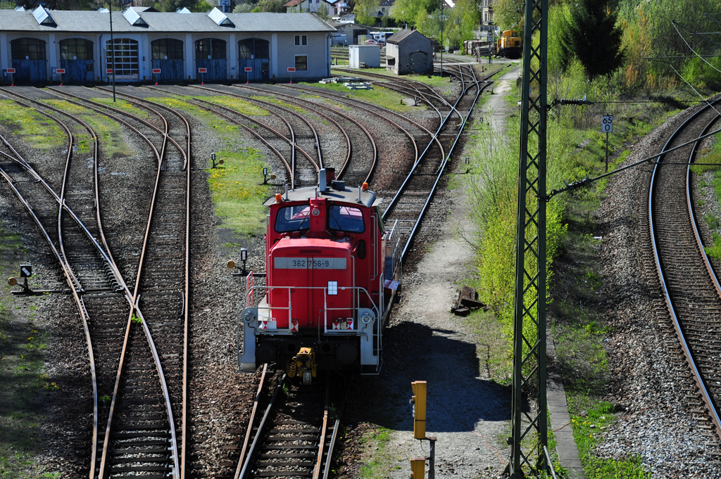362 756-9 auf dem Bahnhofsgelnde in Freilassing - 25.04.2012