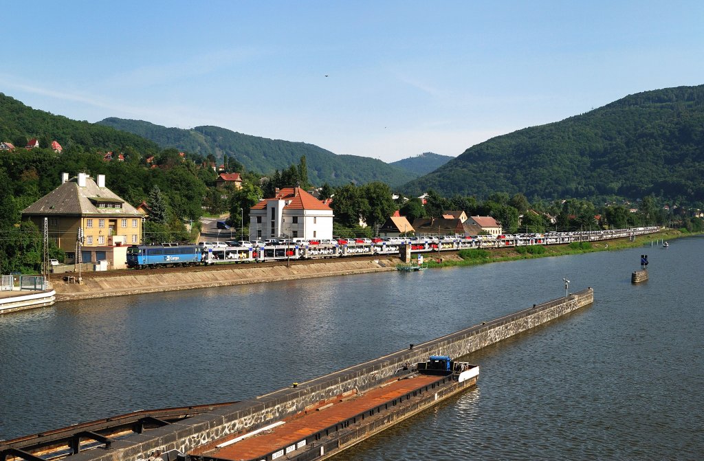 363 047 mit Autozug in Usti nad Labem-Strekov (24.07.2012)