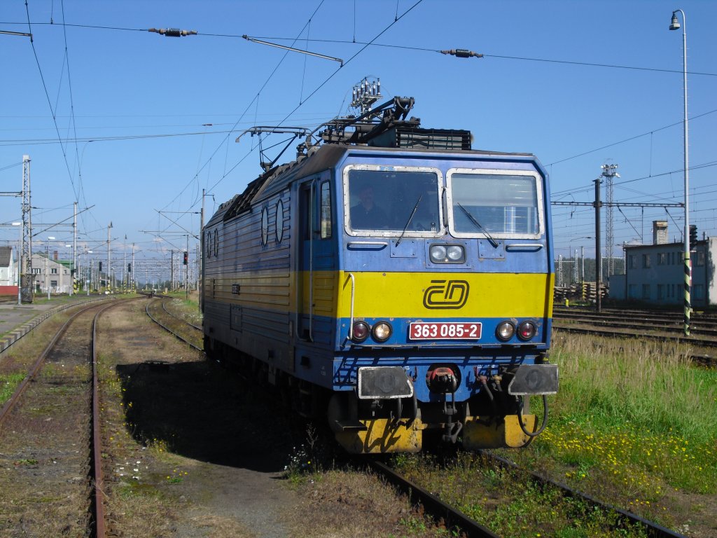 363 085-2 bei einer Rangierfahrt am 11.09.10 in Cheb.