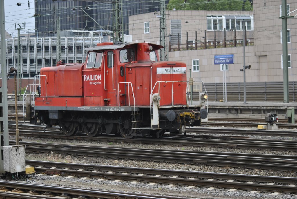 363 114-0, auf Rangierfahrt in Hannover HBF am 08.05.2010