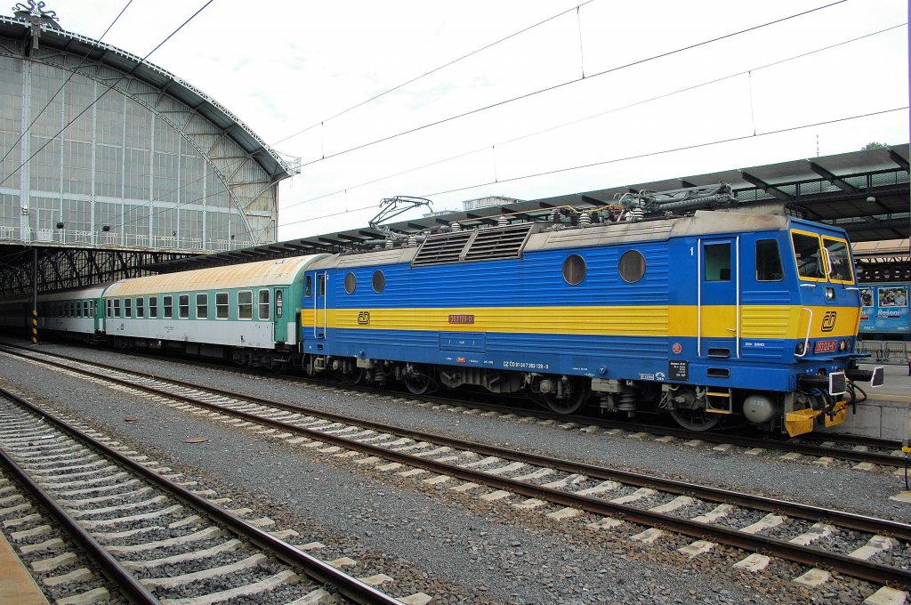 363 128 am 01.10.09 in Praha hl. n.