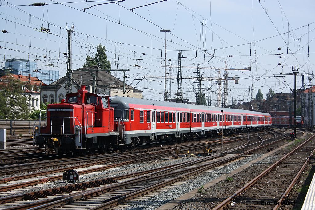 363 128 rangiert am 21.5.10 in Hannover HBF rum.