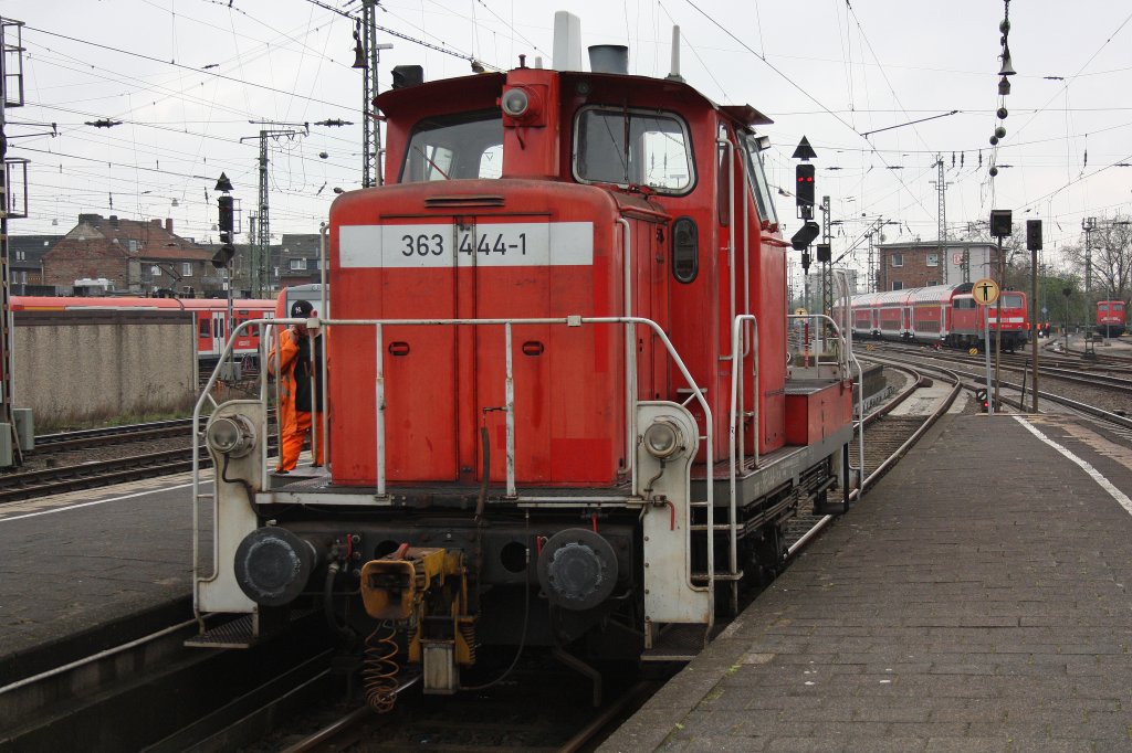 363 444 stand am 4.4.12 abgestellt in Mnster Westf.Hbf.