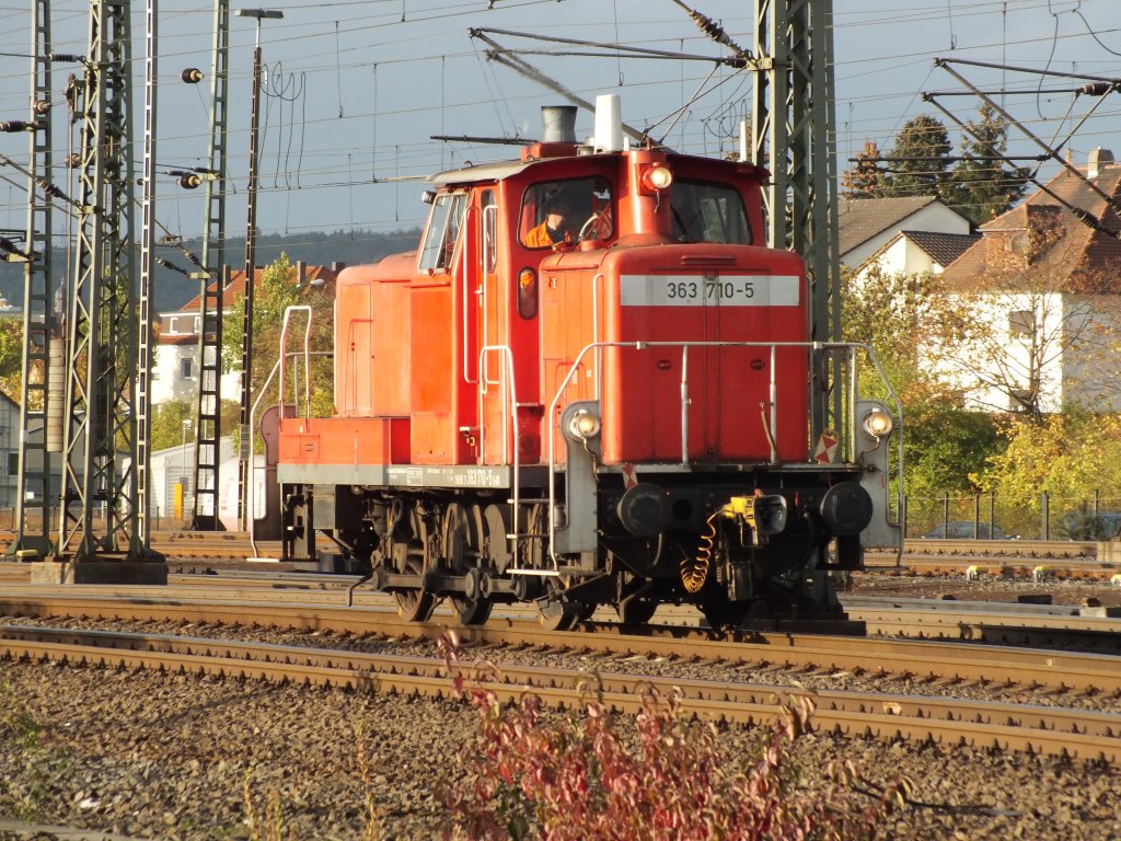 363 710-5 am Bhf Fulda (10.10.11)