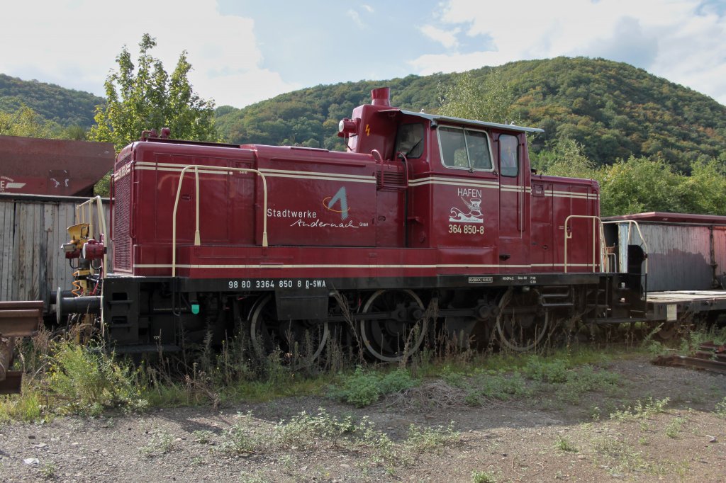 364 850-8 der Hafen und Stadtwerke Andernach steht am 15.09.2011 in Brohl.