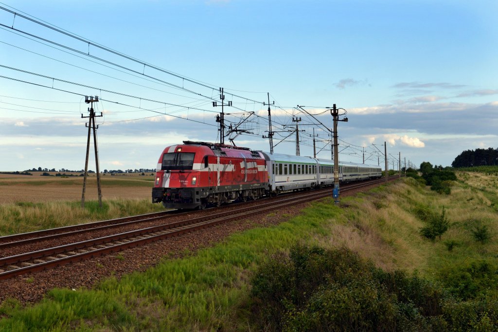 370 003  EM-Dnemark  mit EC 42 von Warschau nach Berlin am 21.07.2012 unterwegs bei Radw.