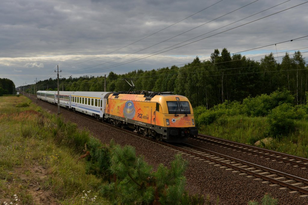 370 009  Stadion Gdansk  mit EC 55 von Berlin nach Gdynia am 21.07.2012 unterwegs bei Boczw.