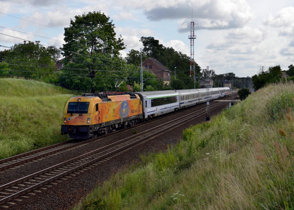 370 009  Stadion Gdansk  mit EC 46 von Warschau nach Berlin am 20.07.2012 unterwegs bei Kunowice.