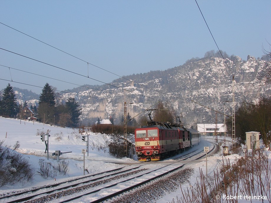 371 003-5 am 18.12.2010 in Rathen