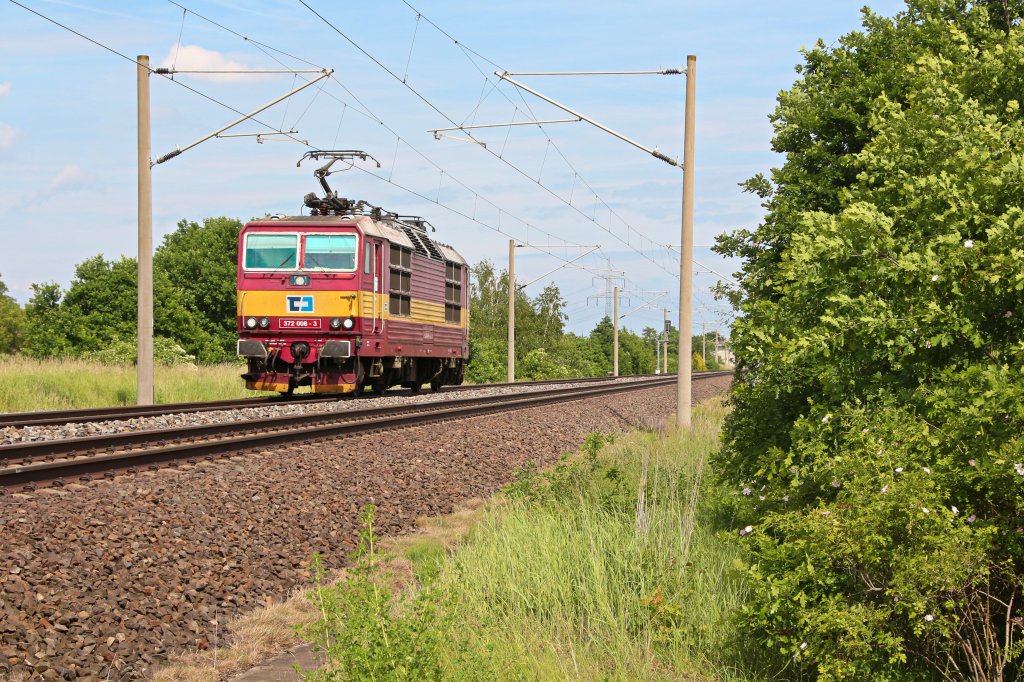 372 008-3 ist am 13.06.13 Lz bei Bornitz unterwegs.