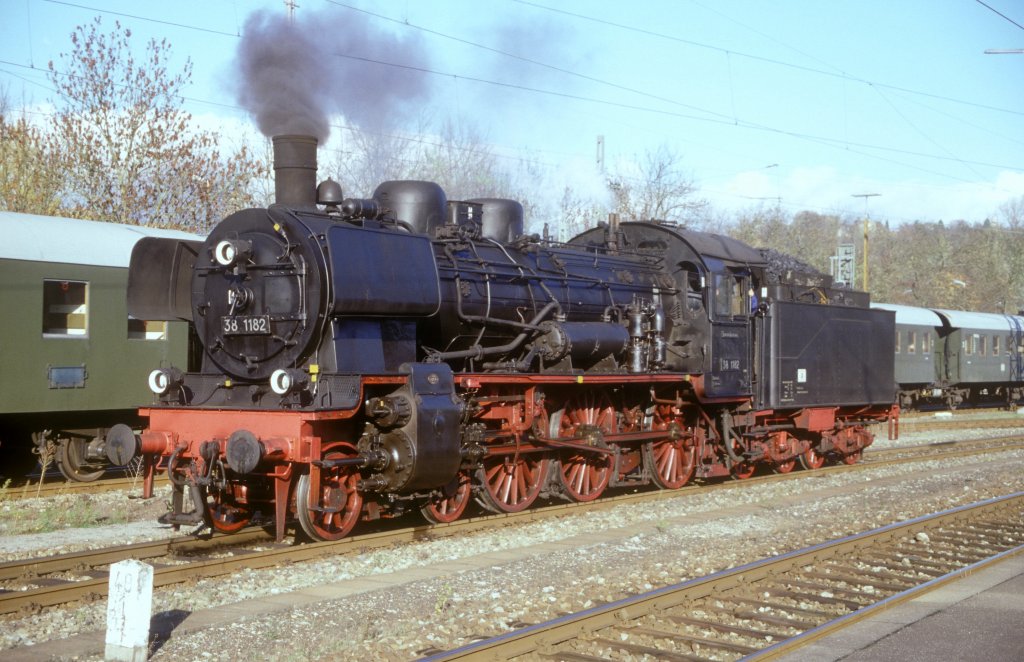 38 1182 Tbingen 01.11.1998