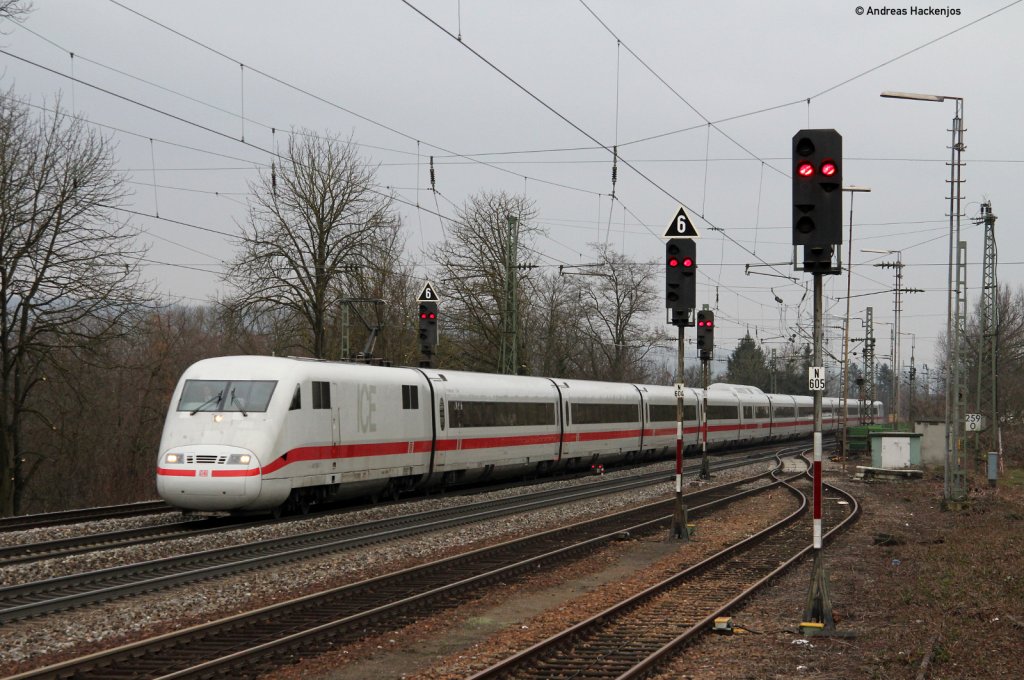 401 *** als ICE 70 (Basel SBB-Hamburg Altona) in  Efringen Kirchen 26.2.11
