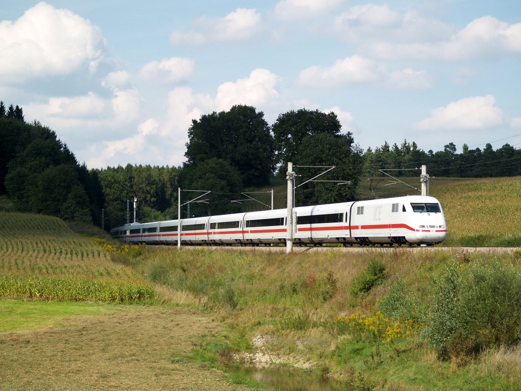 401 004 am 11.09.2010 unterwegs bei Petershausen