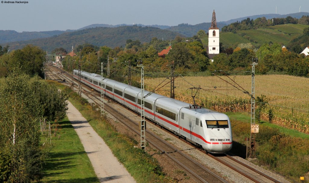401 016-1 (Hu 14.9.11) als ICE 70 (Basel SBB-Hamburg-Altona) bei Denzlingen 25.9.11