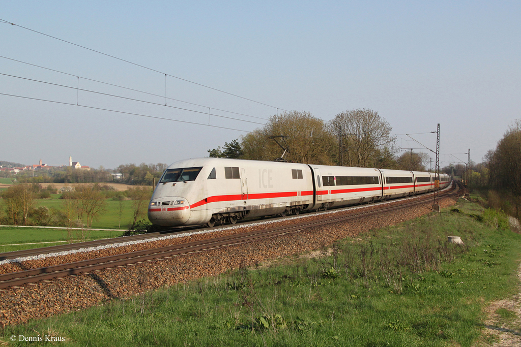 401 051 am 25.04.2013 bei Felsheim.