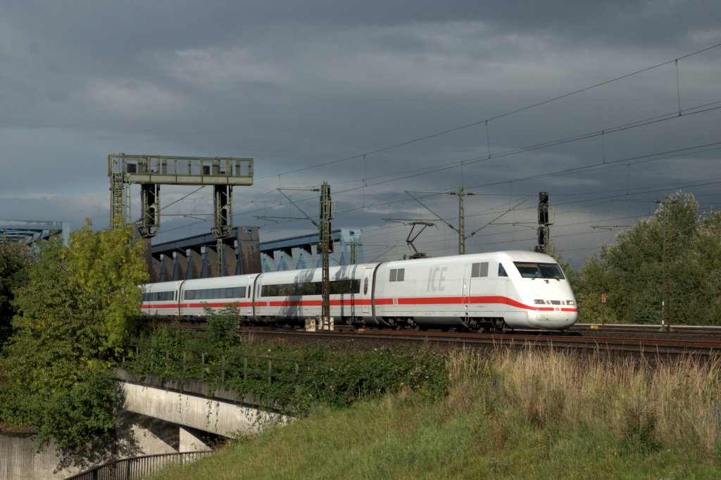 401 064 am 29.09.12 an Hamburgs S�derelbe