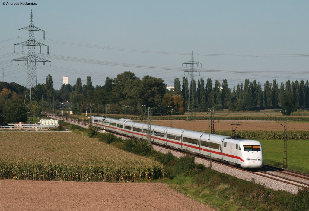 401 072-4 als ICE 277 (Berlin Ostbahnhof-Interlaken Ost) bei Ettlingen 22.9.10